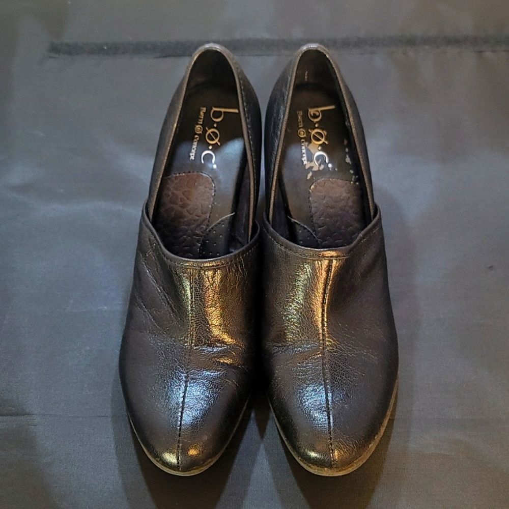 B.O.C BORN  CONCEPT CLOSED TOE WOMEN"S LOW-HEEL SLIP-ON SHOE G1